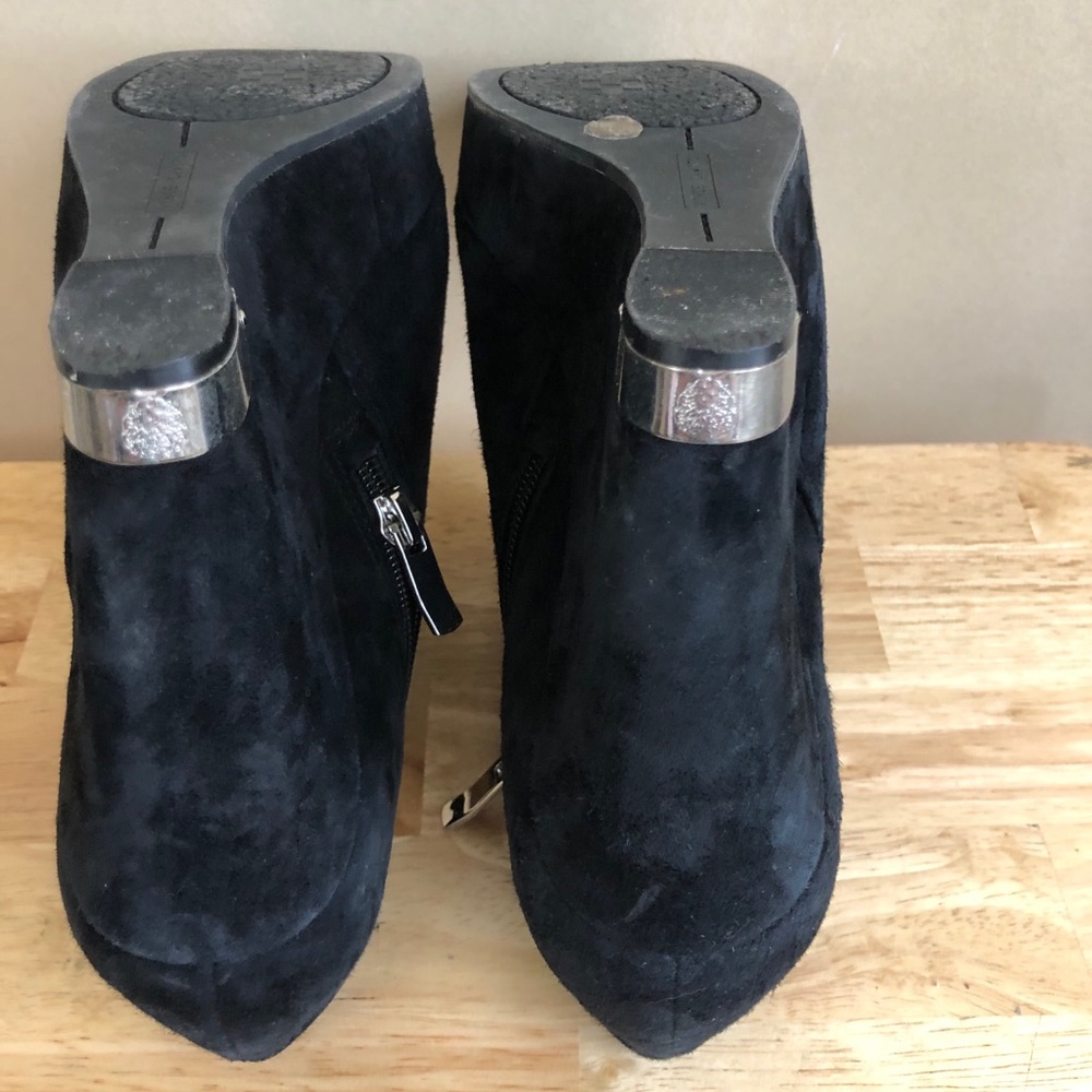 Vince Camuto ‘Klance’ Faux Suede Wedge Booties. - Picture 10 of 11